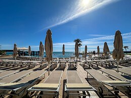 3BR Ground Floor Condo With Direct Pool Access