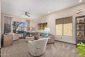 Luxury Oasis: Pool, Hot Tub & Firepit 4 Bedroom Home by RedAwning