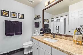 Luxury Oasis: Pool, Hot Tub & Firepit 4 Bedroom Home by RedAwning