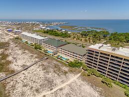 Grandma's Condo - Beach Club #208 3 Bedroom Condo by RedAwning
