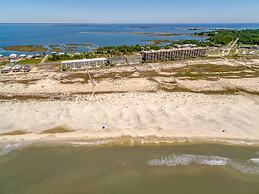 Grandma's Condo - Beach Club #208 3 Bedroom Condo by RedAwning