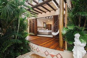 Le Village Boutique Hotel
