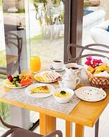 Le Village Boutique Hotel