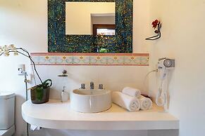Le Village Boutique Hotel