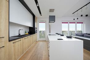 Apartment With Terrace by Renters