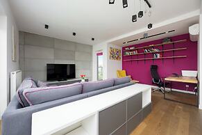 Apartment With Terrace by Renters