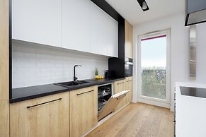 Apartment With Terrace by Renters