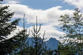 Szymony Apartment by Renters Prestige