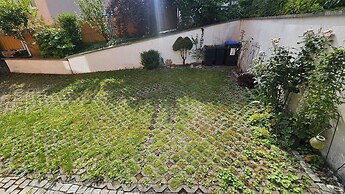 Pension Weiße Rose I Frühstück Parkplatz