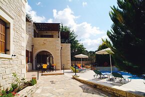 Villa Marcos Chara in Asteri