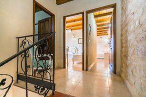 Villa Marcos Chara in Asteri