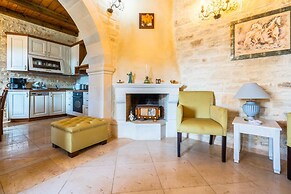 Villa Marcos Chara in Asteri