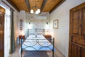 Villa Marcos Chara in Asteri