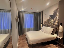 Nebula Hotel by INE'S