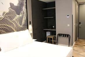 Nebula Hotel by INE'S