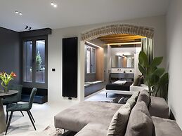 OFFICINE CAVOUR Casa dei Leoni