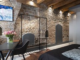 OFFICINE CAVOUR Casa dei Leoni