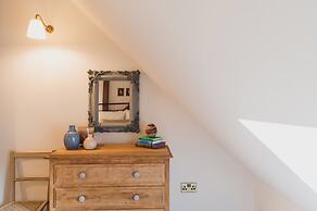 Pebble Cottage 3, Buckingham Mews