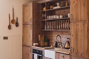 Pebble Cottage 3, Buckingham Mews