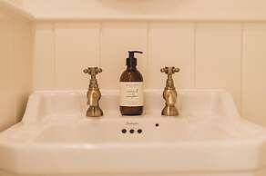 Pebble Cottage 3, Buckingham Mews