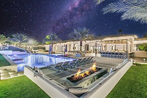 The Stallion Estate Sleeps 24, Theater, Game Room, Pickle Ball