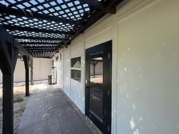 The Stallion Estate Sleeps 24, Theater, Game Room, Pickle Ball