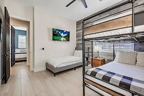 Wanderlust: Pool/spa, Waterslide, Firepit, Game Rm