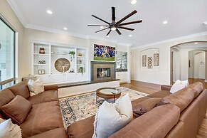 Wilder Out West: Luxury Pickleball, Mini Golf, & Game Room!