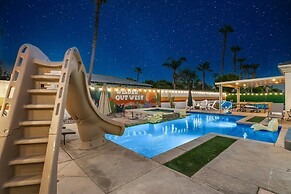 Wilder Out West: Luxury Pickleball, Mini Golf, & Game Room!