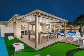 Wilder Out West: Luxury Pickleball, Mini Golf, & Game Room!