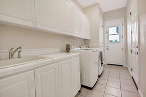 Wilder Out West: Luxury Pickleball, Mini Golf, & Game Room!