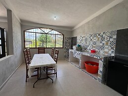 Casa rodeada de naturaleza