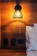 Central Suites by H&R