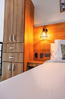 Central Suites by H&R