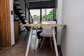 Central Suites by H&R