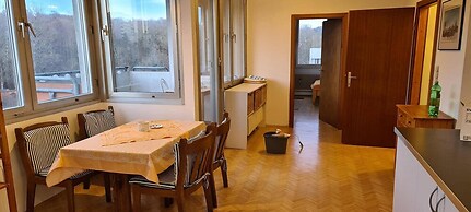 Graz Hideaway Retreat