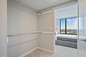 National at Rosslyn Towers