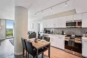 National at Rosslyn Towers