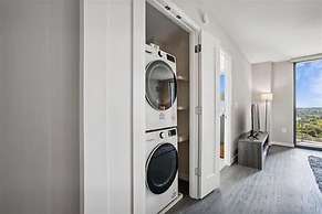 National at Rosslyn Towers