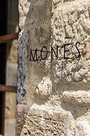 Mones