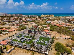 Waykiri Modern Condo 3 Bed 2 Bath Walk to Marriott