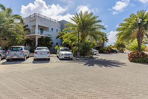 Waykiri Modern Condo 3 Bed 2 Bath Walk to Marriott