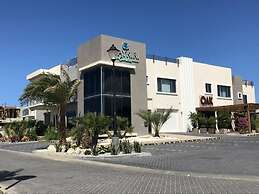 Waykiri Modern Condo 3 Bed 2 Bath Walk to Marriott