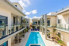 Waykiri Modern Condo 3 Bed 2 Bath Walk to Marriott