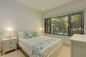Waykiri Modern Condo 3 Bed 2 Bath Walk to Marriott