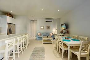 Waykiri Modern Condo 3 Bed 2 Bath Walk to Marriott