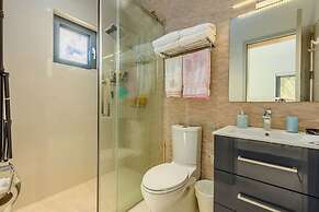 Waykiri Modern Condo 3 Bed 2 Bath Walk to Marriott