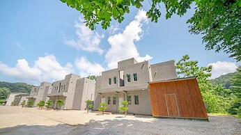 Gapyeong Onestar Pool Villa