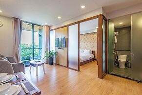 Moon West Lake Residence