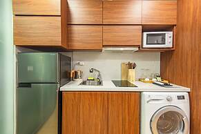 Moon West Lake Residence